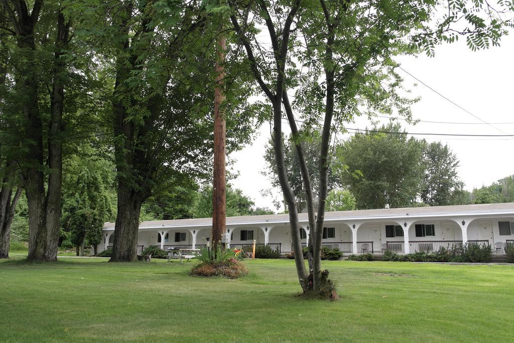 Ray Lyn Motel トレール エクステリア 写真